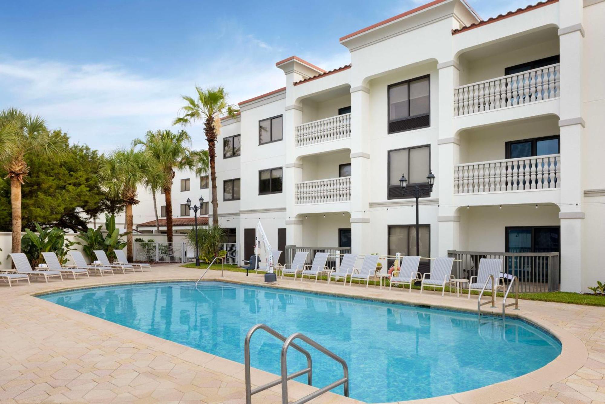 Hampton Inn & Suites St. Augustine-Vilano Beach Exterior photo